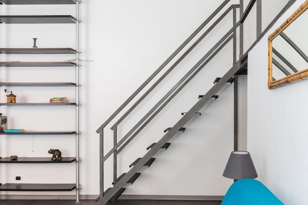 Trevi Fountain Modern Loft Apartment